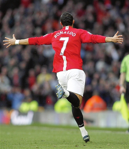 于球队执行 于球队执行